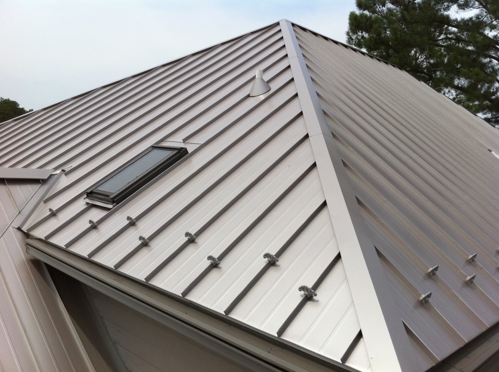 Standing seam metal roofing